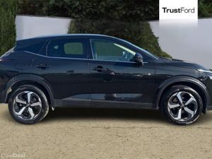 Nissan Qashqai 1.3 DIG-T MHEV N-Connecta SUV 5dr P - Image 3