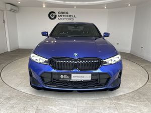 BMW 3-Series 2023 - Image 2