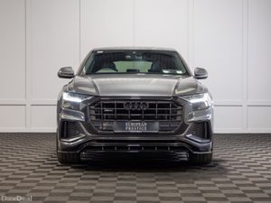 212 Audi Q8 55 TFSIe S-Line Quattro - Image 2
