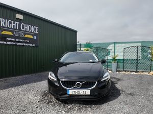 2017 Volvo V40 2.0L Manual - Image 4