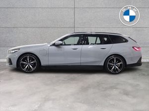 BMW 5-Series 530e M Sport Touring - Image 4