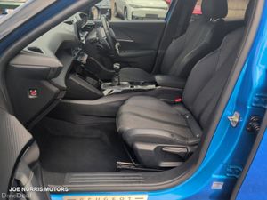 Peugeot 2008 GT1.2 PURETECH 130 4DR - Image 4