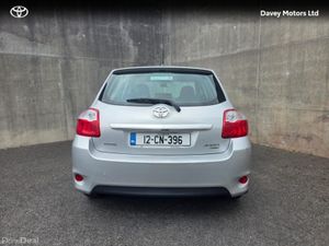 Toyota Auris MC 1.4 D-4D TERRA 5DR - Image 4