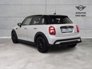 Mini Cooper Cooper Exclusive Auto - Image 3