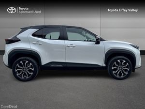 Toyota Yaris Cross YARIS CROSS LUNA SPORT - Image 3