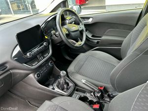 Ford Fiesta TITANIUM 1.10 85PS 5SPEED 4DR - Image 3