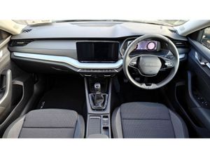 Skoda Octavia OCTAVIA COMBI SELECTION 1.5TSI 115HP - Image 2