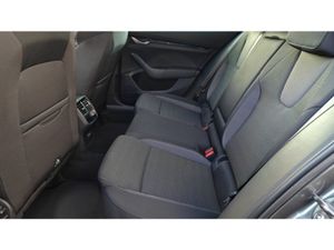 Skoda Octavia OCTAVIA COMBI SELECTION 1.5TSI 115HP - Image 4