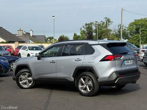 211 TOYOTA RAV4 2.5 PETROL HYBRID 178BHP LEATHER - Image 3