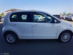 VOLKSWAGEN UP! 1.0 AUTOMATIC PETROL - Image 4