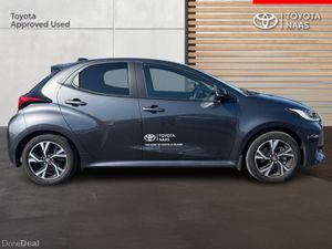 Toyota Yaris EX DEMO - Yaris HEV Lunasport - Image 3