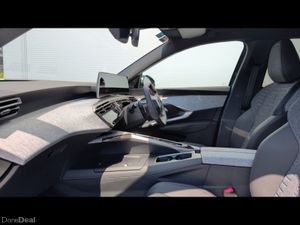 Peugeot 5008 Hybrid Allure 145hp - Image 4