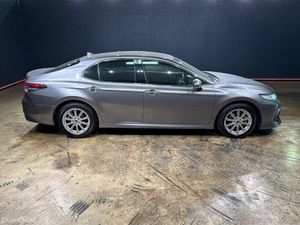 Toyota Camry 2.5 HYBRID AUTOMATIC - TOYOTA SAFETY - Image 3