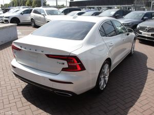 2020 VOLVO S60 T6 PETROL PLUG-IN 4DR SALOON AUTO - Image 4