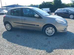 Renault Clio 2011 long tax and NCT - Image 2