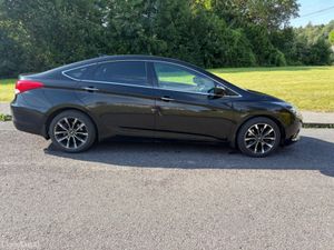Hyundai i40 SALON EXECUTIVE PLUS 4DR - Image 2