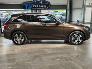 17 MERCEDES BENZ GLC 220 D 4MATIC - Image 4