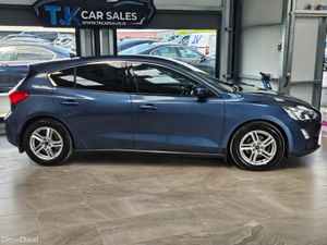 19 FORD FOCUS ZETEC PETROL - Image 2