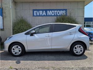 Toyota Aqua X AUTOMATIC HYBRID 1.5 PETROL //REVERS - Image 4