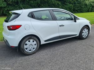 Renault Clio 2013 1.2 Low km - Image 4
