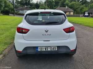 Renault Clio 2013 1.2 Low km - Image 2
