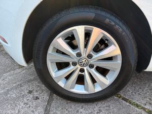 Volkswagen Golf 1.2 petrol automatic Highline - Image 2