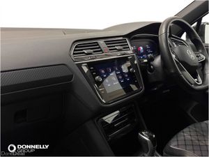 Volkswagen Tiguan Estate Special Edition R-Line Ed - Image 2