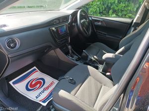 Immaculate Toyota Auris 1.5 Petrol NOT HYBRID 2017 - Image 4