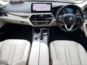 BMW 5-Series 520d SE - Image 4