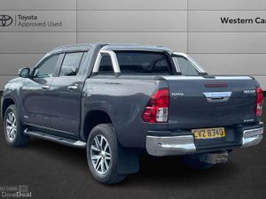 Toyota Hilux 2.4 D-4D Invincible 4WD Euro 6 (s/s) - Image 2
