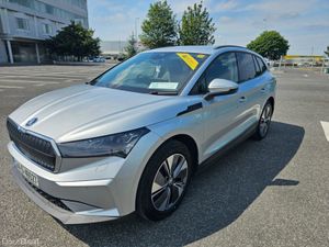 Skoda Enyaq ENYAQ IV 60, TINY MILEAGE, GREAT RANGE - Image 4