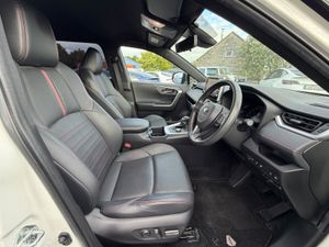4X4 Plug-in Hybrid - Prime model - Massive spec - Image 2