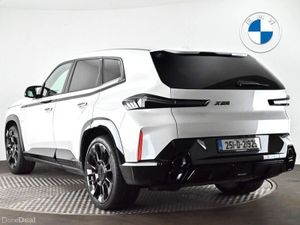 BMW XM 50e - Image 2