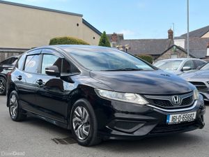 161 Honda Jade *6 Seater* 1.5 HYBRID - Image 3