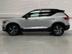 Volvo XC40 R Design T4 Recharge PHEV 211bhp Auto - Image 4