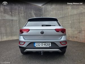 Volkswagen T-Roc LIFE 1.0 TSI MANUAL 6SPEED FWD 11 - Image 4