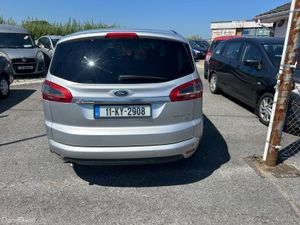 Ford S-Max 7 Seat Titanium Hi Spec - Image 4