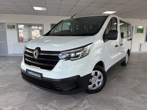 2023 Renault Trafic Business 9 seater - Image 2