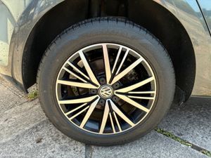 Volkswagen Golf 1.2 DBA AUCJZ 5DR AUTO - Image 3