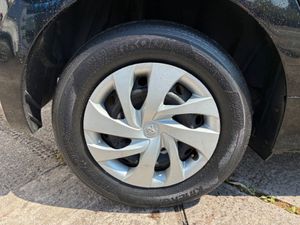 Toyota Yaris 1.5 6AA-MXPH10 HEV 5DR A - Image 3
