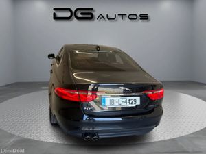Jaguar XF 2.0 D PORTFOLIO 180PS AUTO 4DR - Image 4