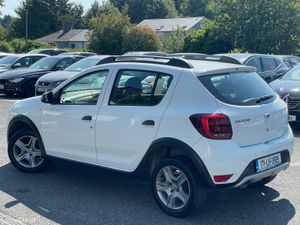 Dacia Sandero Stepway 2017 Manual - Image 4