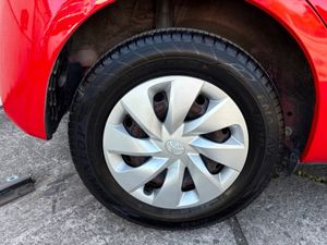 Toyota Vitz DAA-NHP130 5DR AUTO - Image 3