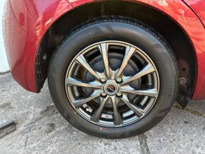 Toyota Vitz DAA-NHP130 5DR AUTO - Image 3