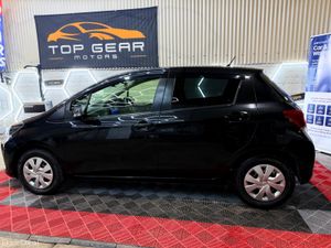 152 Toyota Yaris/ Vitz 1.3 Petrol Automatic - Image 4