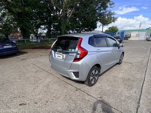 Honda Fit 1.5 Hybrid Petrol 2017 - Image 4