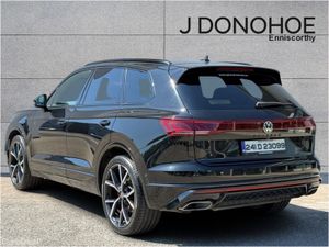 Volkswagen Touareg 3.0TDI 231HP R LINE 4Motion DSG - Image 2