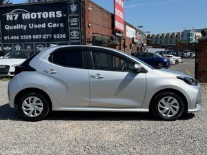 2020 Toyota Yaris 1.5 PETROL HYBRID AUTO - Image 2