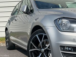 VW Golf 1.6 Comfortline AUTO - Image 3