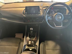 Nissan Qashqai 1.3 PET MILD HYBRID SV - Image 4